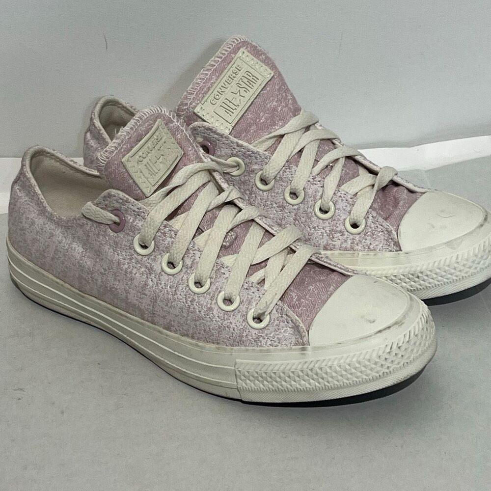 Converse Women's Pink Chuck Taylor All Star Low-Top Lace Up Sneaker Shoes Sz‎ 7